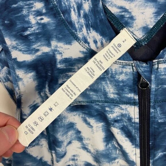 Lululemon Light Speed Running Vest Blue Tie Dye Size 2 Stretch Jacket Run Coat - Picture 3 of 11